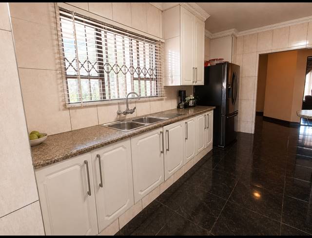 3 BEDROOM HOUSE FOR SALE IN KOOKRUS
